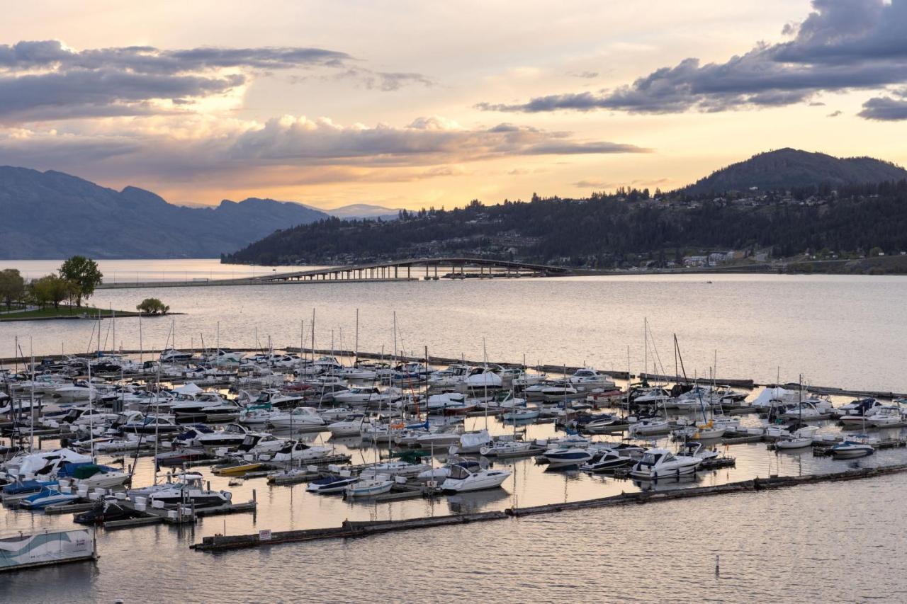 Delta Hotels By Marriott Grand Okanagan Resort Kelowna Buitenkant foto