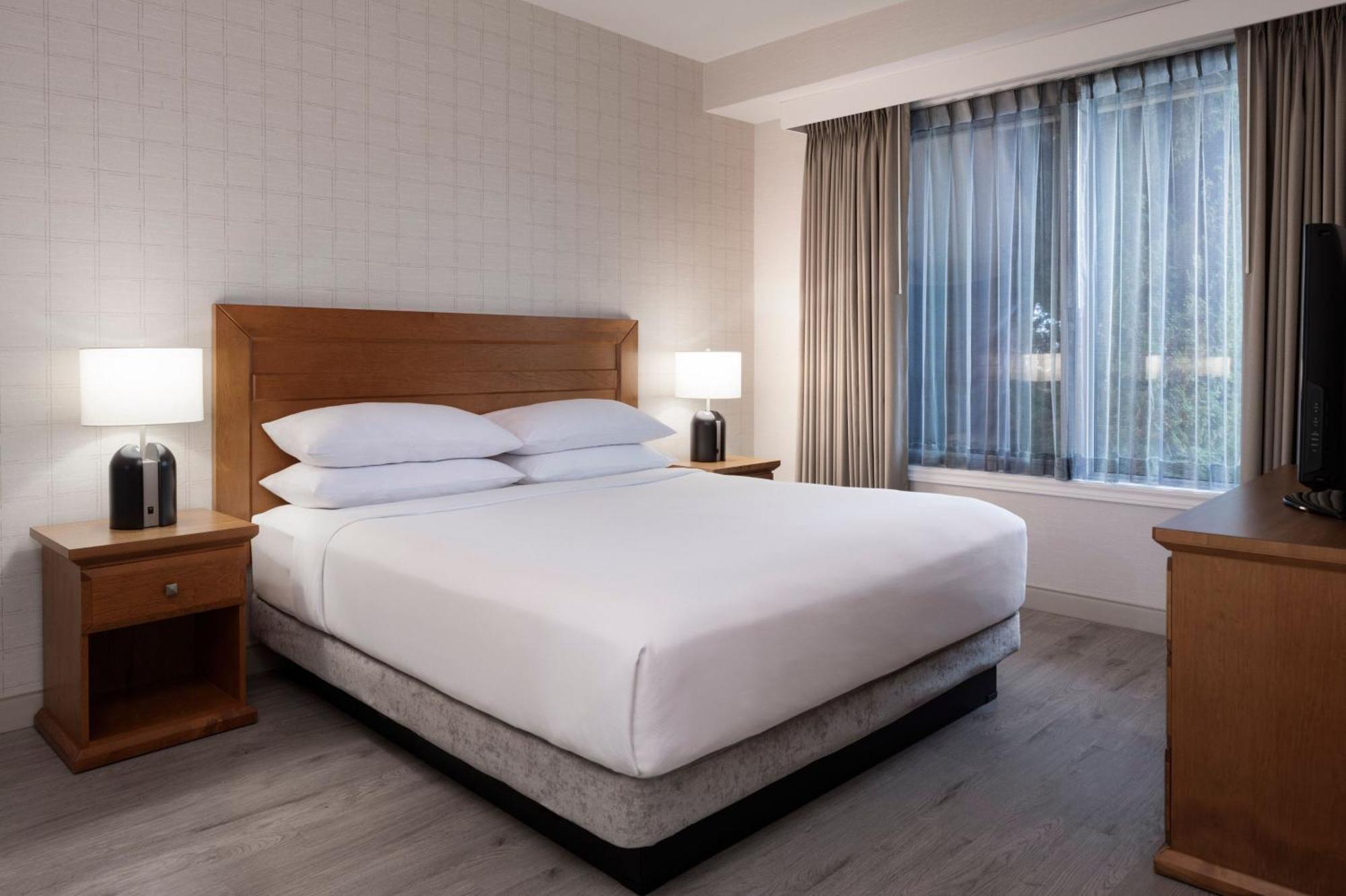 Delta Hotels By Marriott Grand Okanagan Resort Kelowna Buitenkant foto