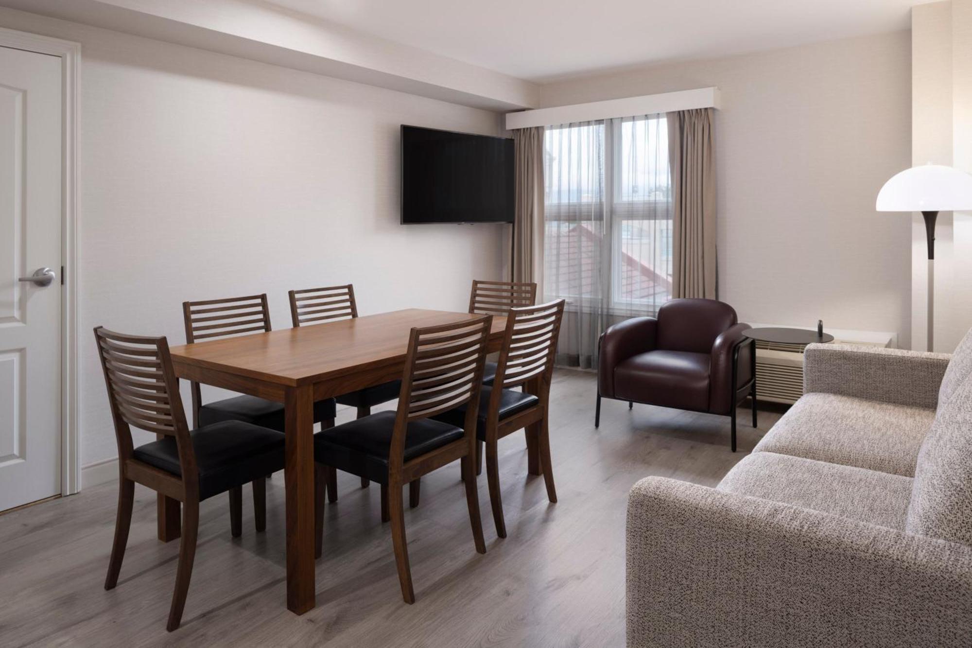 Delta Hotels By Marriott Grand Okanagan Resort Kelowna Buitenkant foto