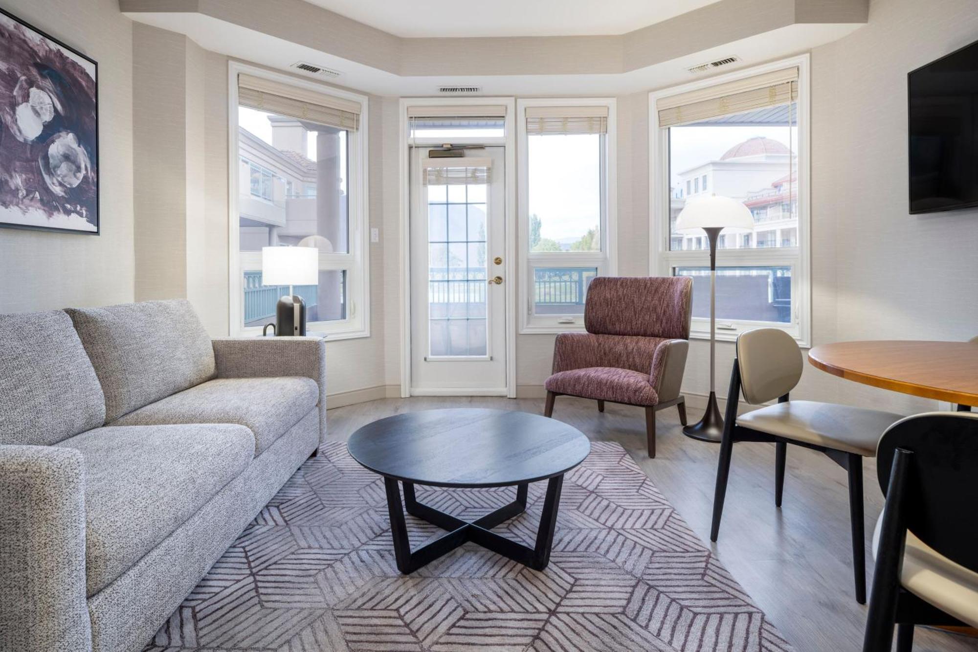 Delta Hotels By Marriott Grand Okanagan Resort Kelowna Buitenkant foto