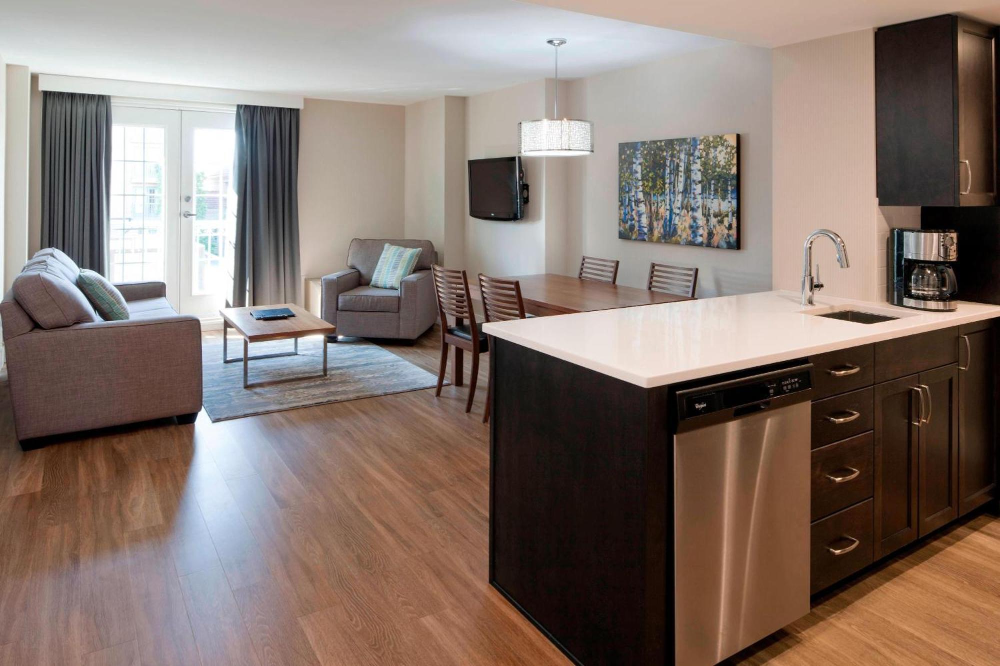 Delta Hotels By Marriott Grand Okanagan Resort Kelowna Buitenkant foto
